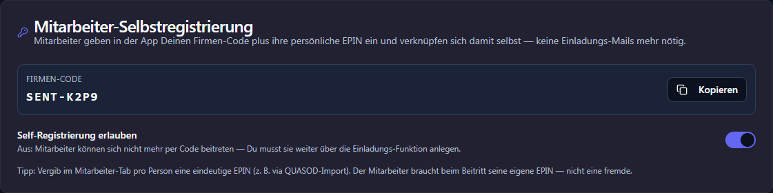 Einstellungen-Karte „Mitarbeiter-Selbstregistrierung" mit Firmen-Code, Kopieren-Button und Schalter „Self-R…
